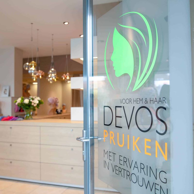 Pruiken Devos ()